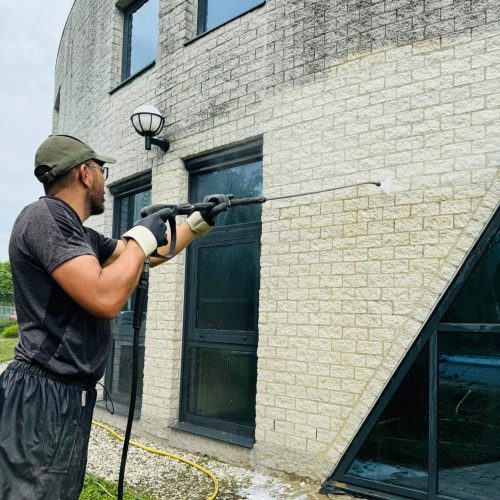 Foto van professionele gevelreiniging proclean